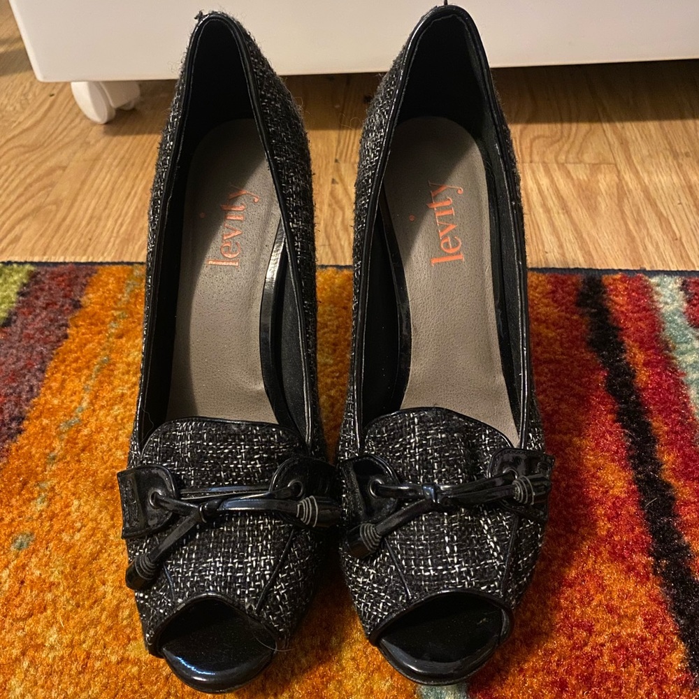 Levity black heels size 6.5